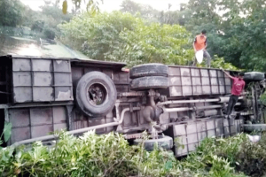 সুনামগঞ্জে বাস খাদে, আ হ ত ১৬