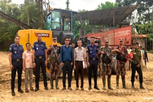জৈন্তাপুরে রাংপানি নদীতে টাস্কফোর্সের অভিযান, পেলুডার জব্দ জৈন্তাপুরে রাংপানি নদীতে টাস্কফোর্সের অভিযান, পেলুডার জব্দ