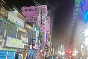 সিলেটে ক্লিনিকে আ গু ন: অল্পের জন্য রক্ষা পেলেন রোগীরা
