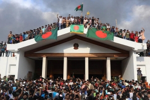নতুন দল গঠনের পথে অভ্যুত্থানের নেতারা