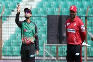 টিকে থাকার লড়াইয়ে টস হেরে ফিল্ডিংয়ে সিলেট