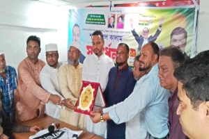 বিএনপি নেতার স্বদেশ প্রত্যাবর্তনে বিশ্বনাথ পৌর বিএনপির সংবর্ধনা প্রদান 