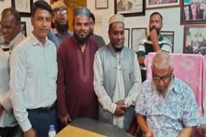 সাবেক মেয়র আরিফের সাথে জেলা ওলামাদল নেতৃবৃন্দের সৌজন্য সাক্ষাৎ